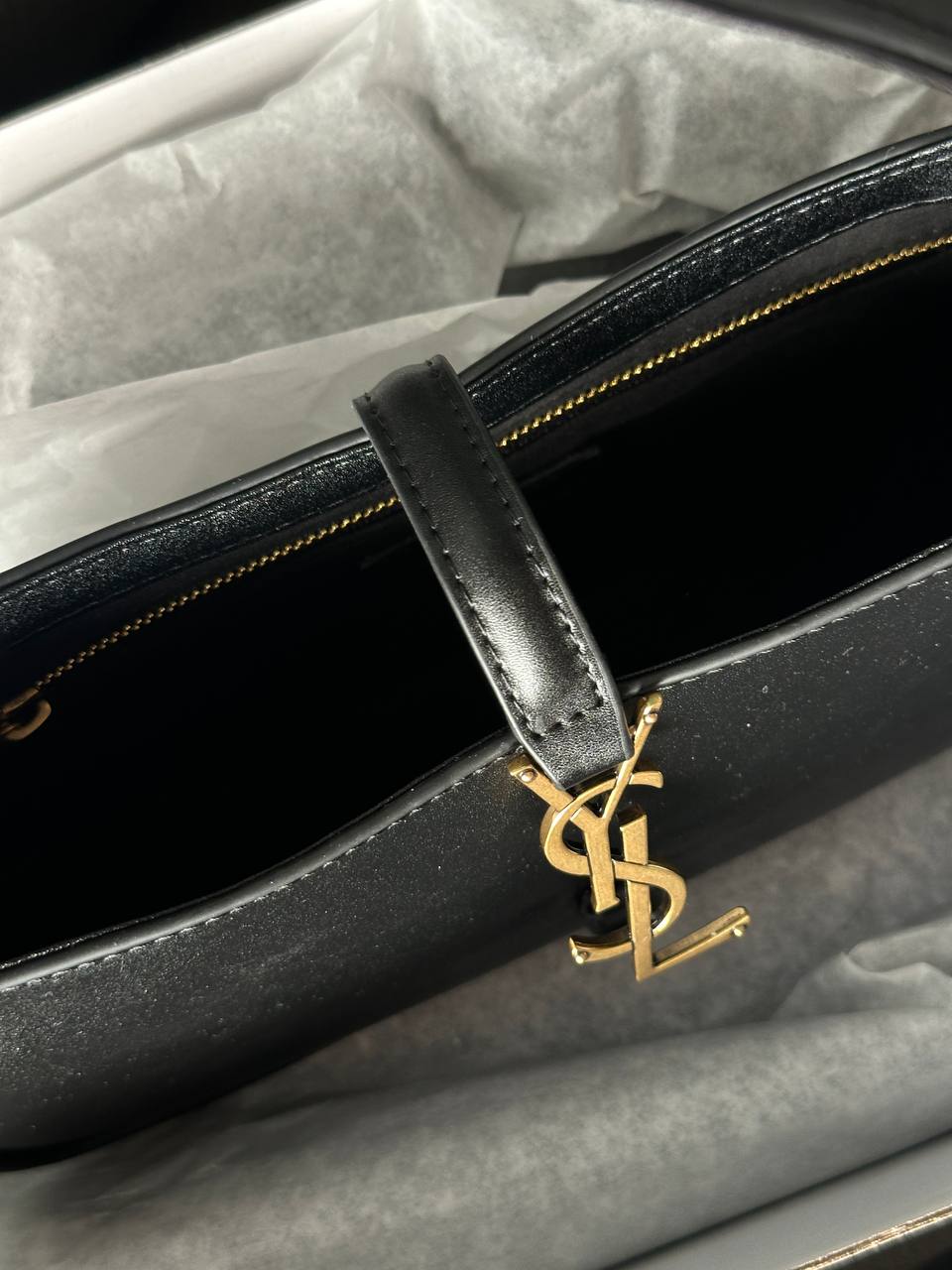 Saint Laurent Le 5 à 7 Hobo Black - 3