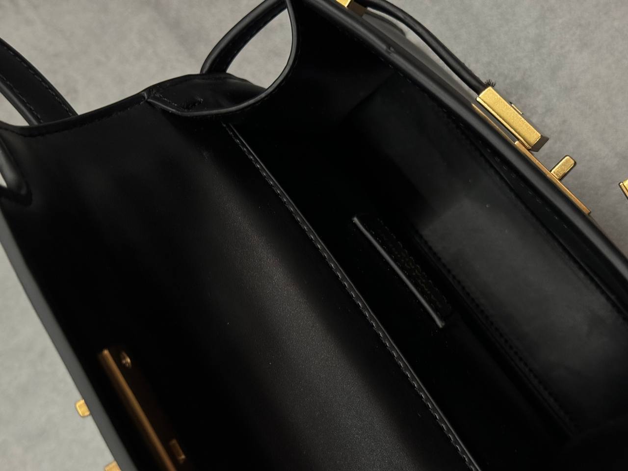 Saint Laurent Manhattan Box Black Unique - 6