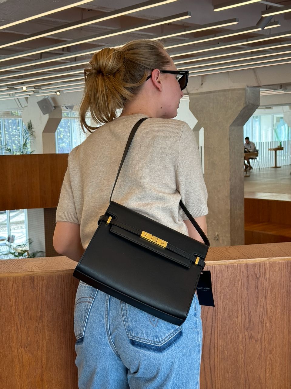 Saint Laurent Manhattan Large Leather Shoulder Bag Black - 10