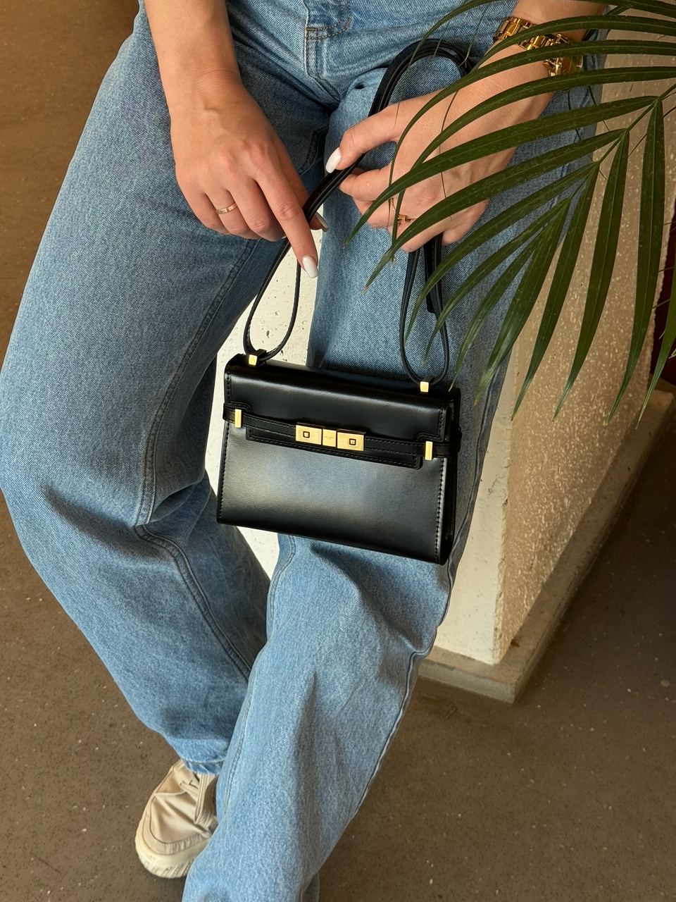 Saint Laurent Manhattan Mini Leather Shoulder Bag Black - 7