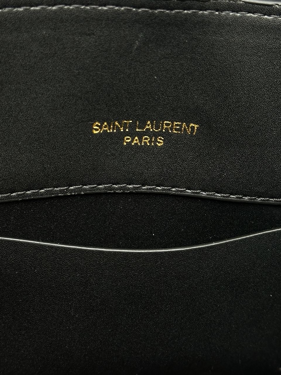 Saint Laurent Medium Le 37 Shiny Leather Bucket Bag Black - 13