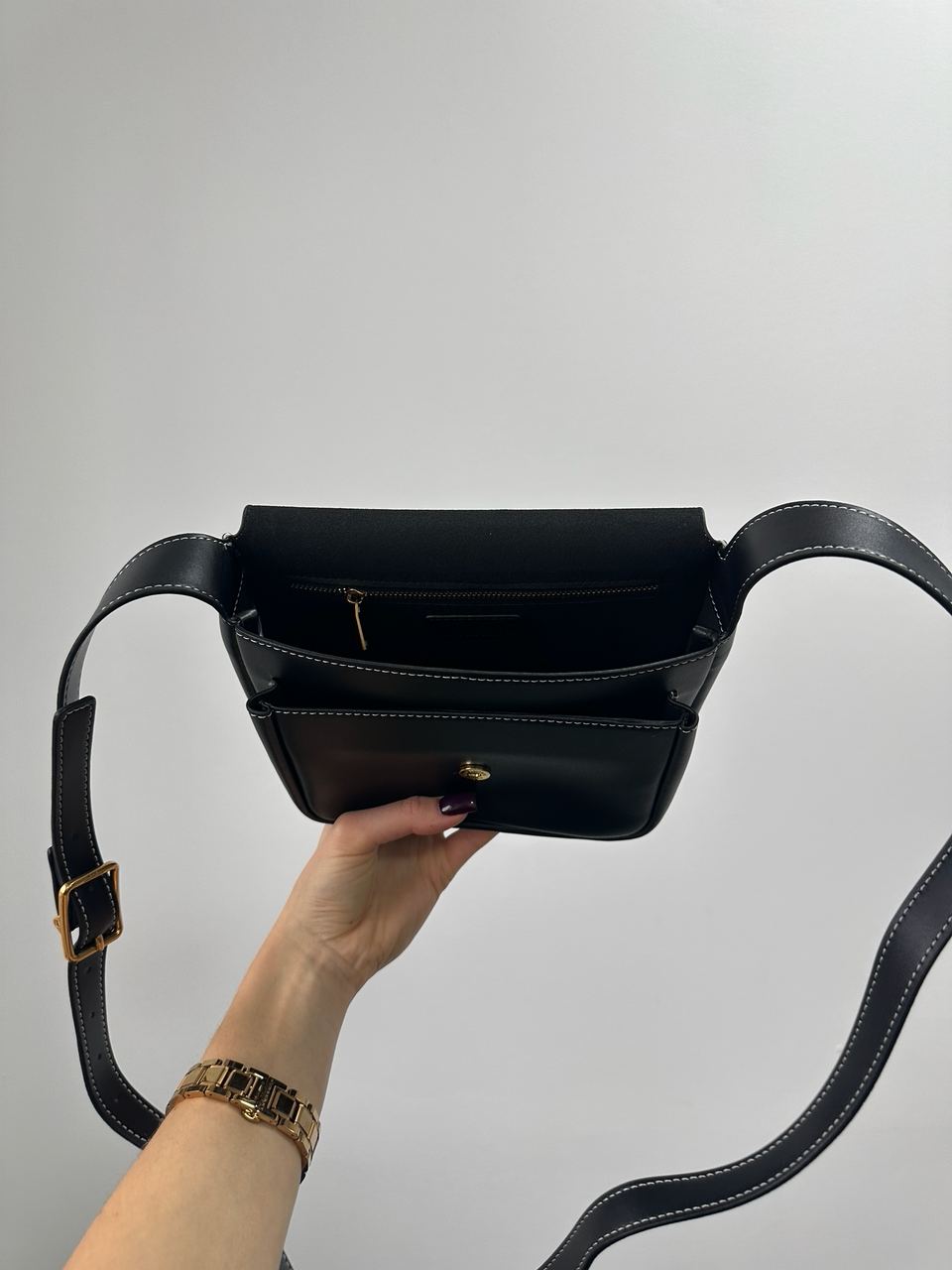 Saint Laurent Niki Besace in Leather Black/Gold - 13