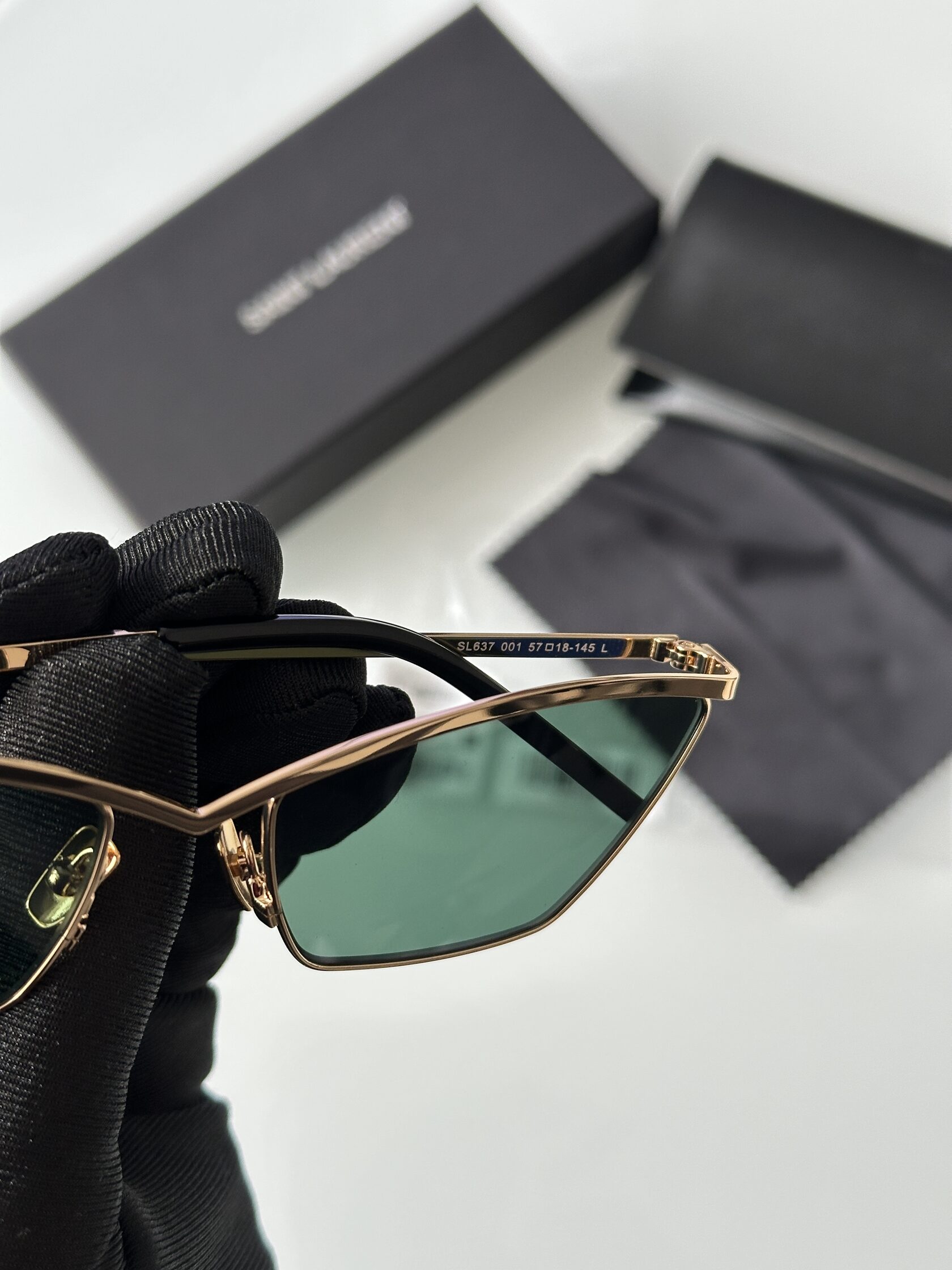 Saint Laurent SL 637 001 Green/Gold - 11