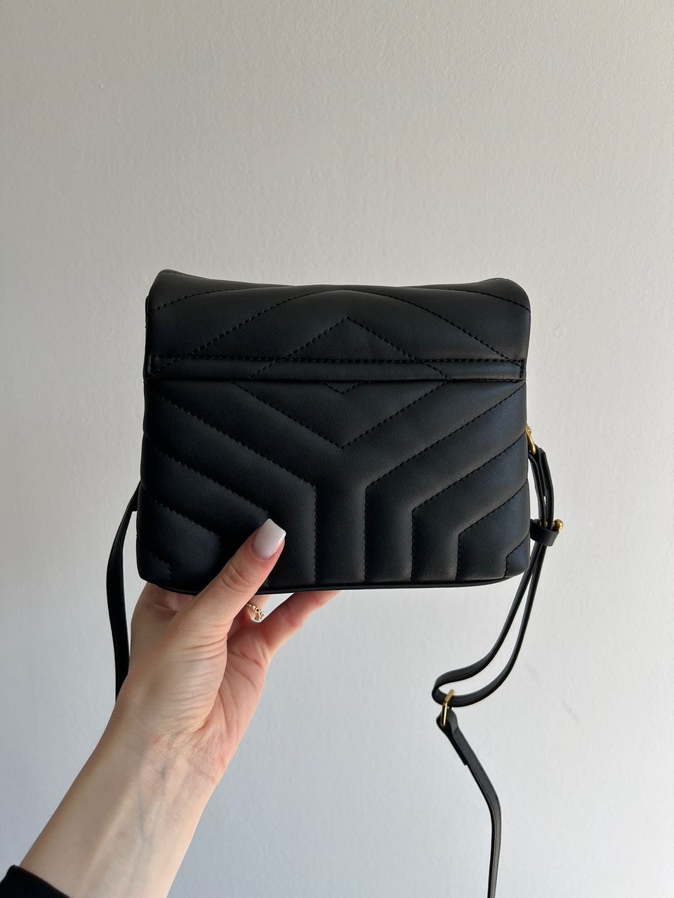 Saint Laurent Toy LouLou In Quilted Leather Black/Gold - 16