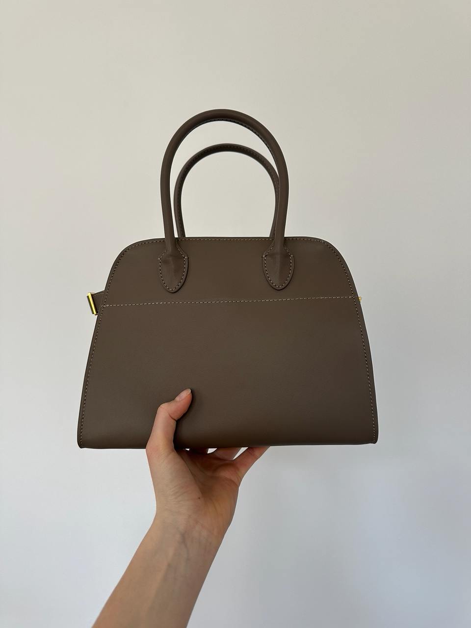 The Row Soft Margaux 26 Bag in Leather Brown Capucines - 4