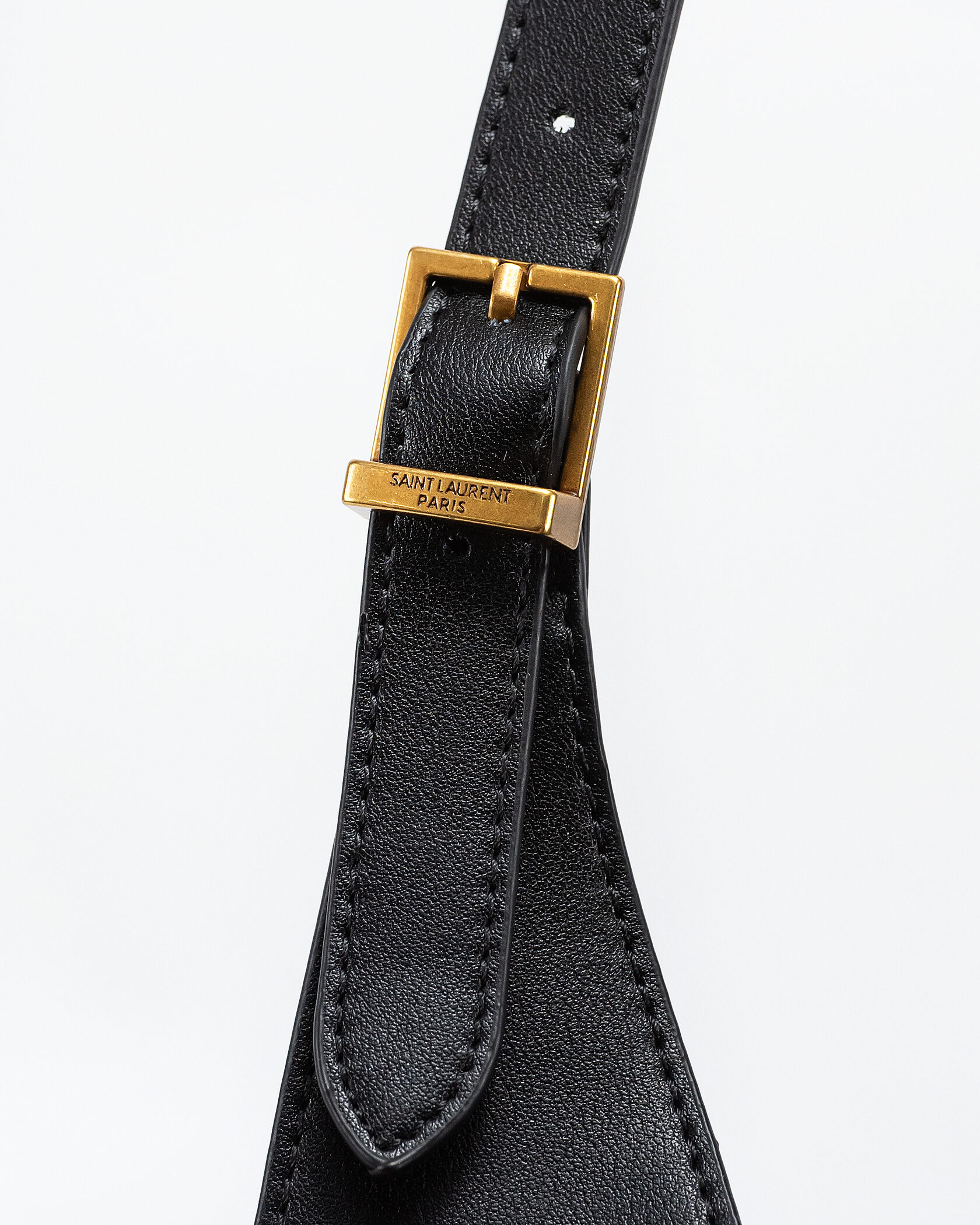 Yves Saint Lauren LE 5 À 7 supple small in grained leather - 11