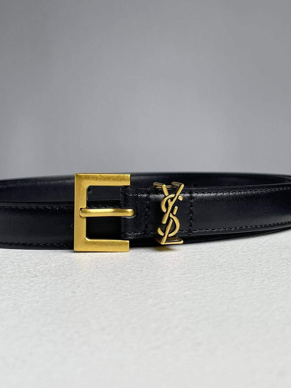 Yves Saint Laurent Belt Gold 2.0 - 4