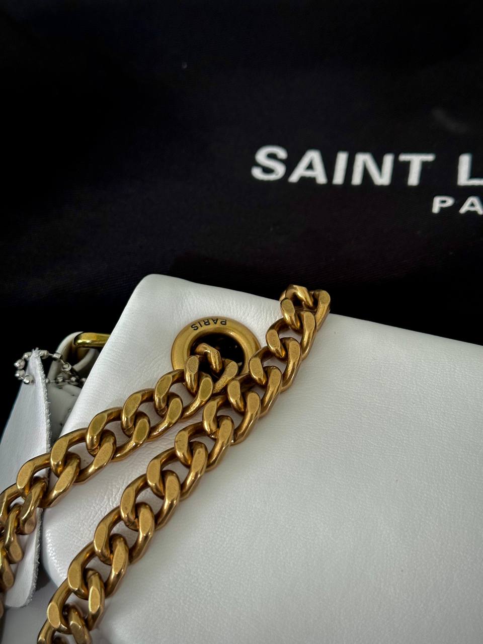 Yves Saint Laurent Chain Wallet In White - 8