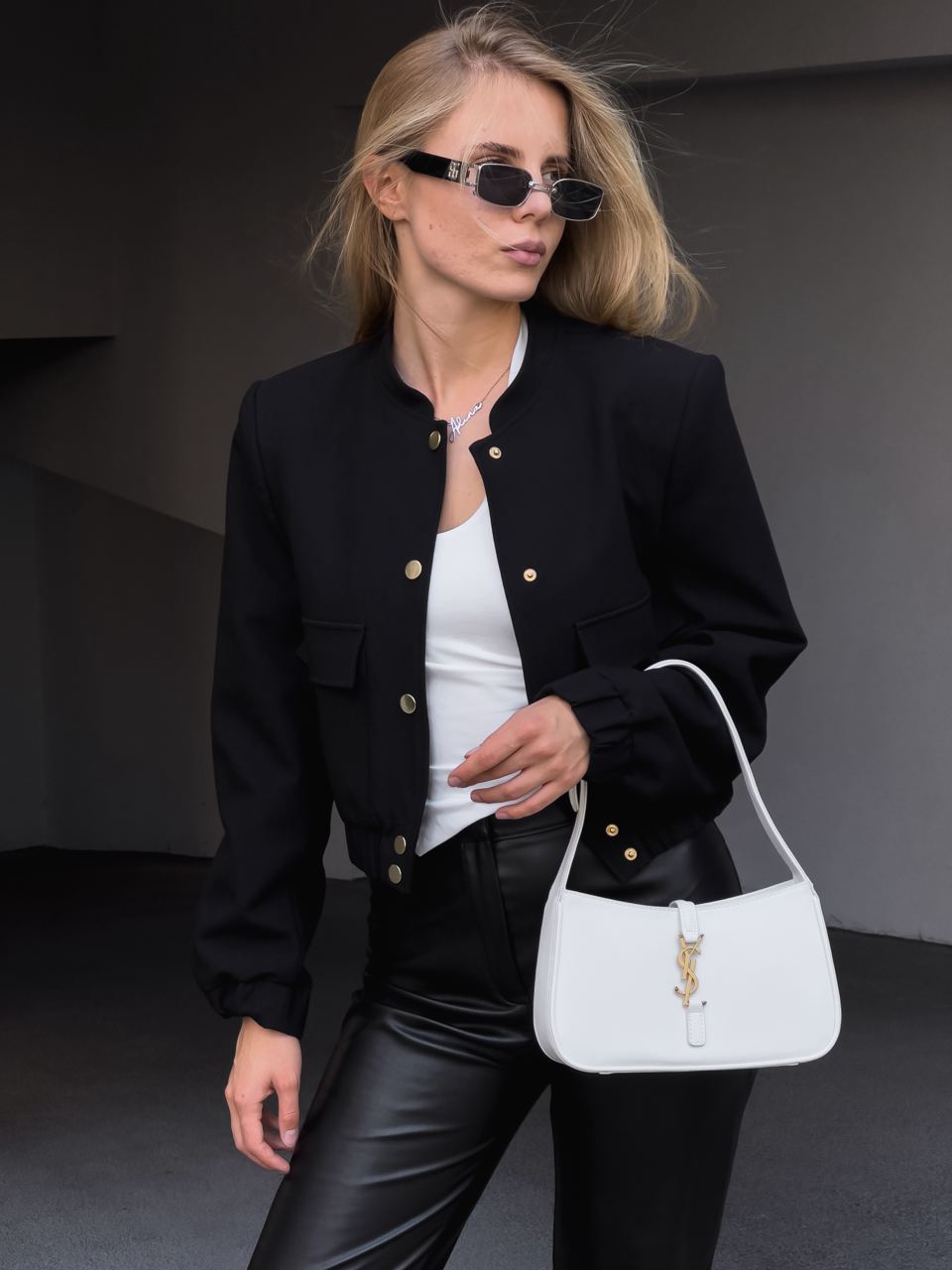Yves Saint Laurent Hobo White - 11