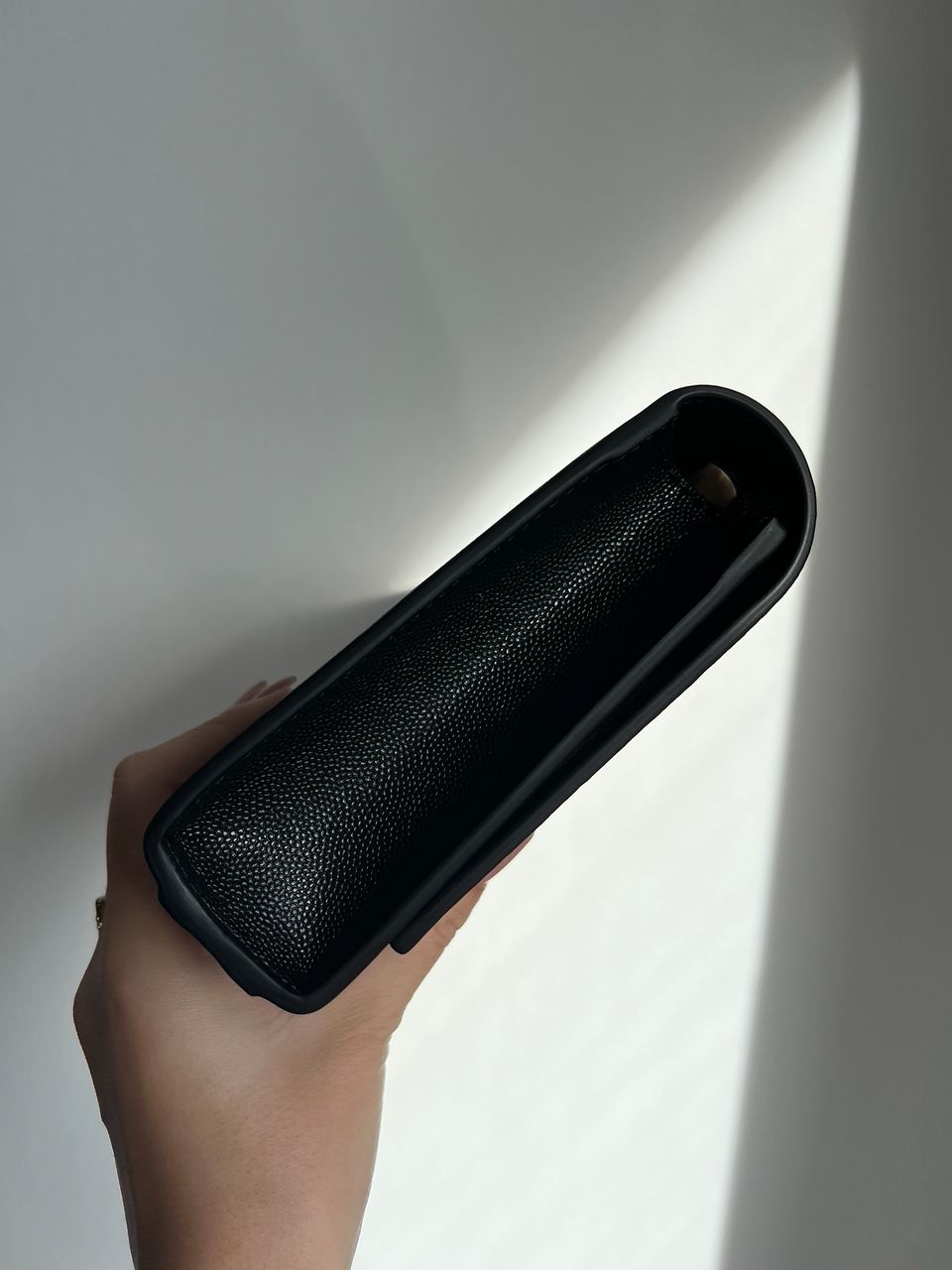 Yves Saint Laurent Kate Small Black/Gold - 18