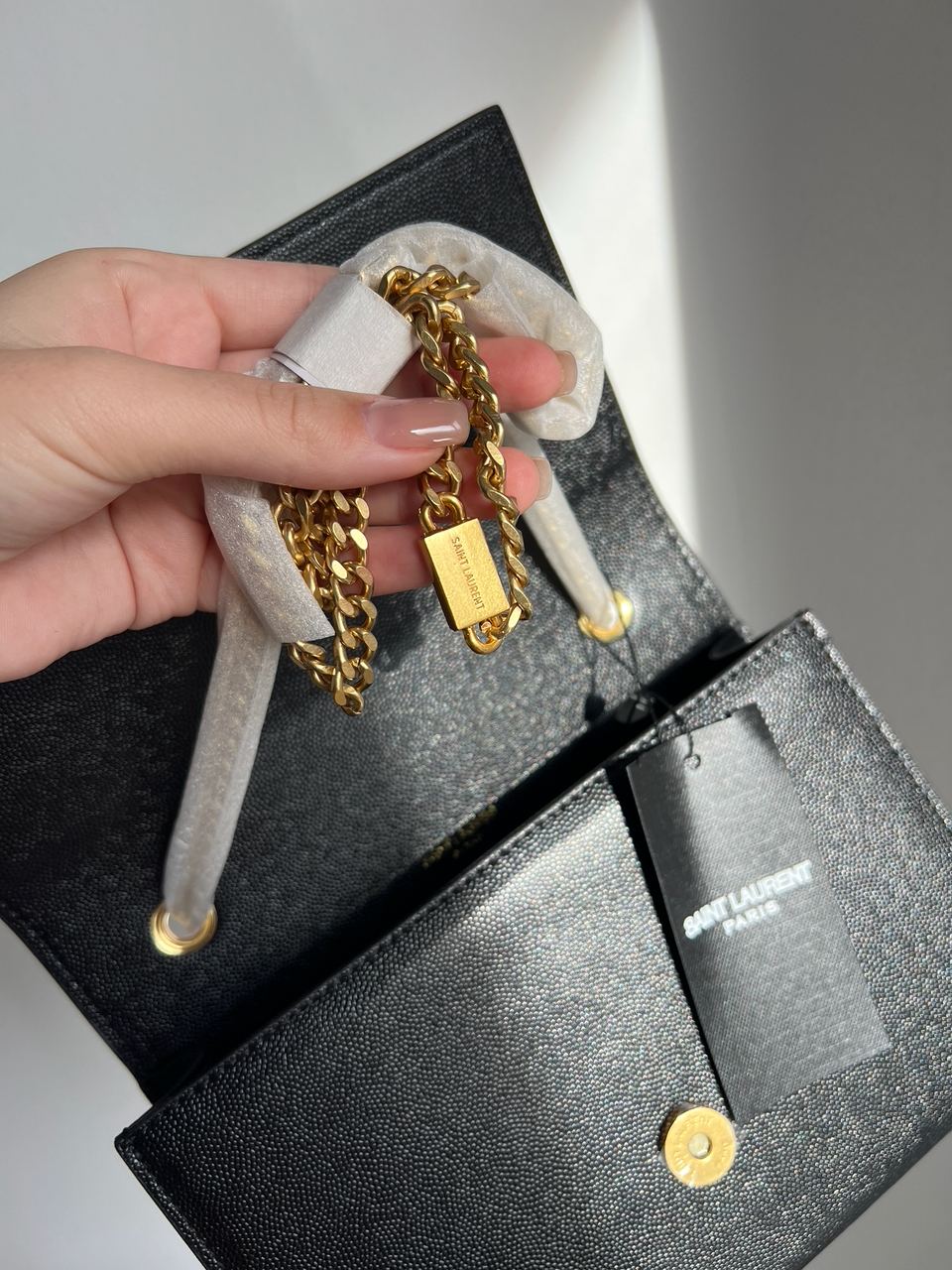 Yves Saint Laurent Kate Small Black/Gold - 22