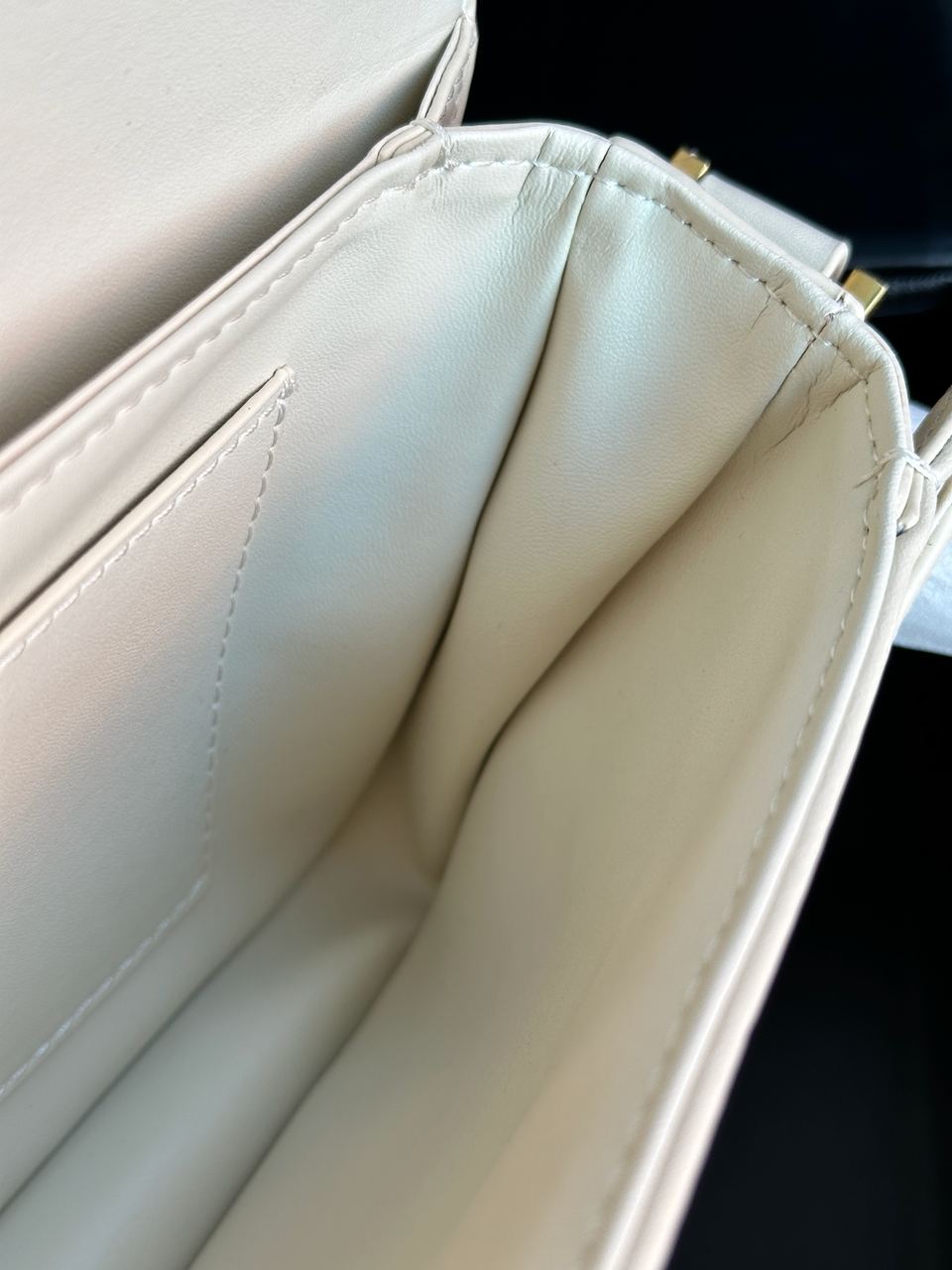 Yves Saint Laurent Medium Solferino Cream - 21