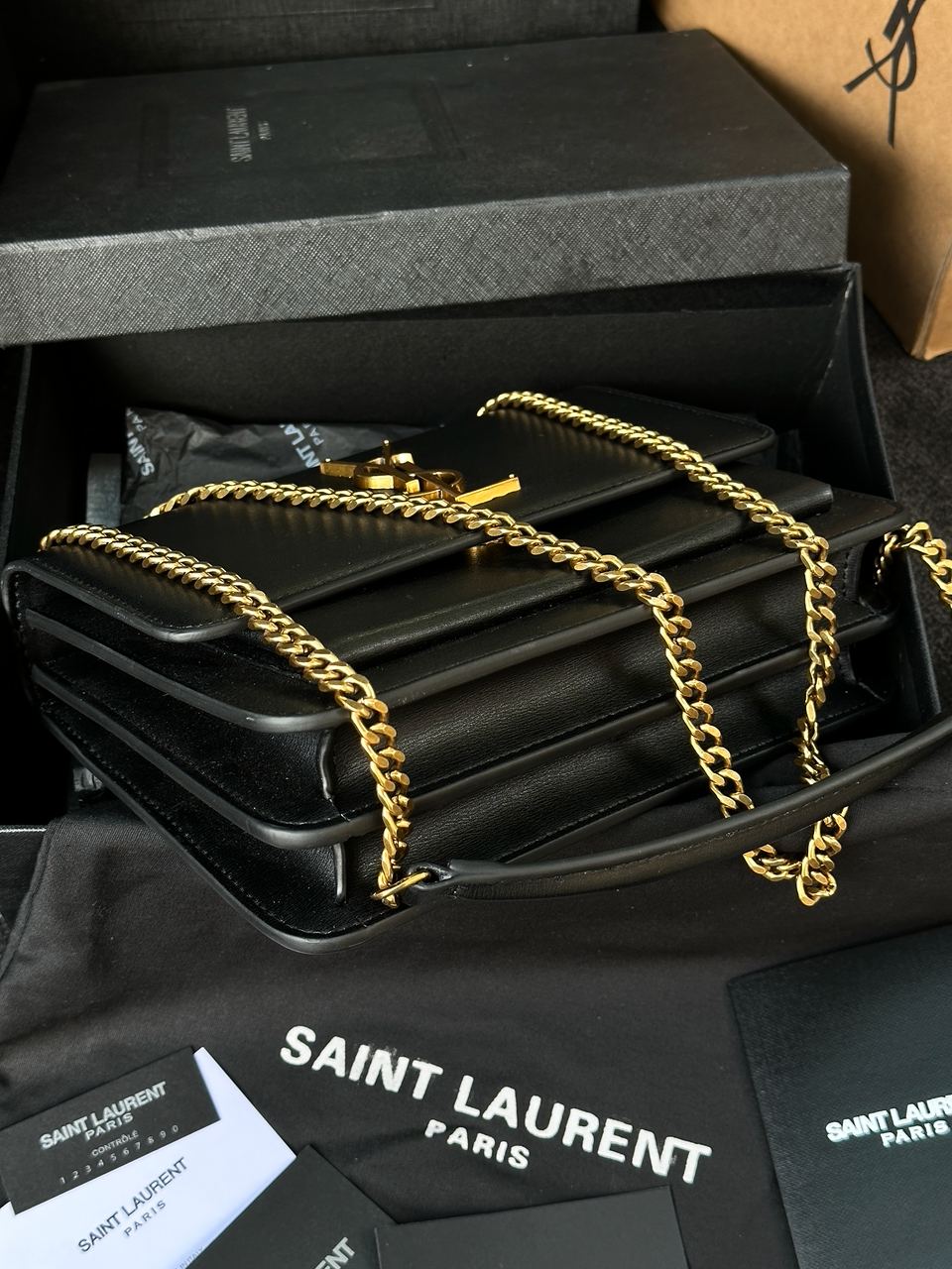 Yves Saint Laurent Medium Sunset in Smooth Leather Black/Gold - 21