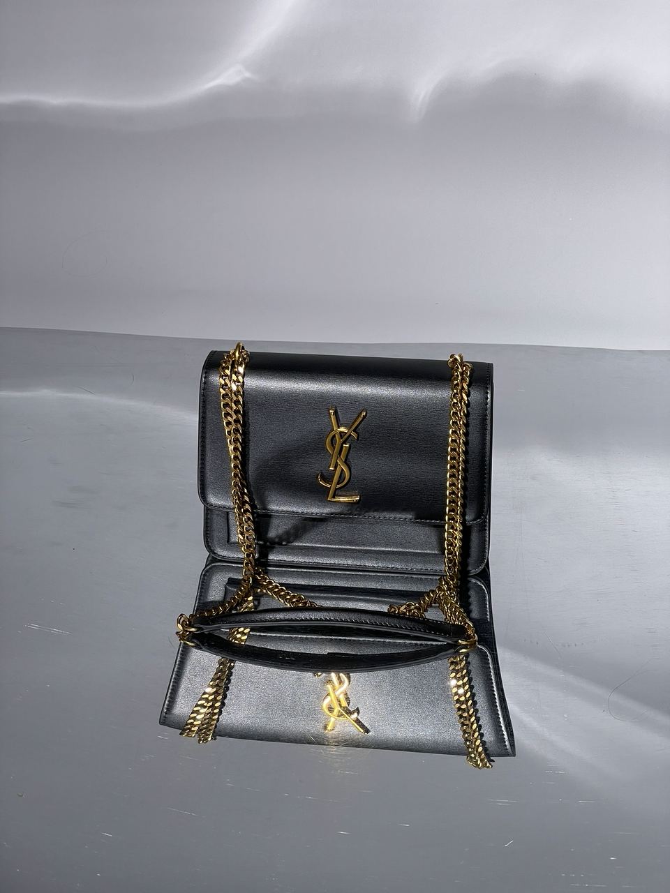 Yves Saint Laurent Medium Sunset in Smooth Leather Black/Gold - 8