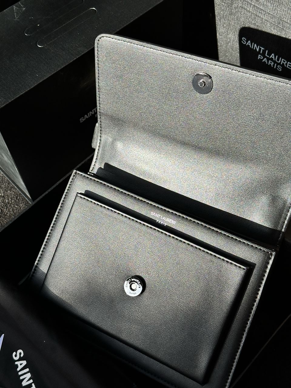 Yves Saint Laurent Medium Sunset in Smooth Leather Black/Silver - 18