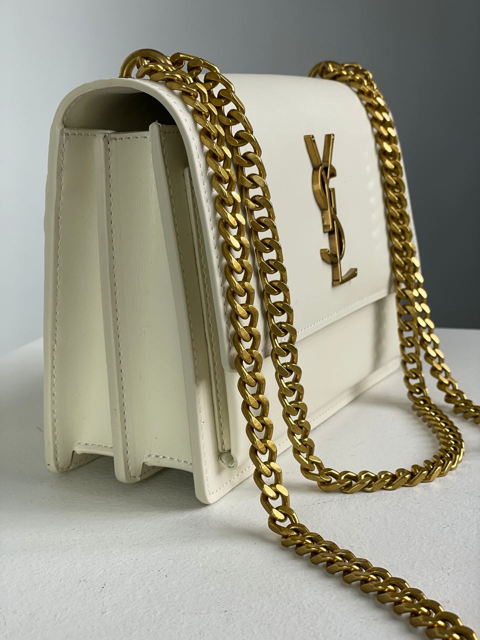 Yves Saint Laurent Medium Sunset in Smooth Leather Cream/Gold - 10