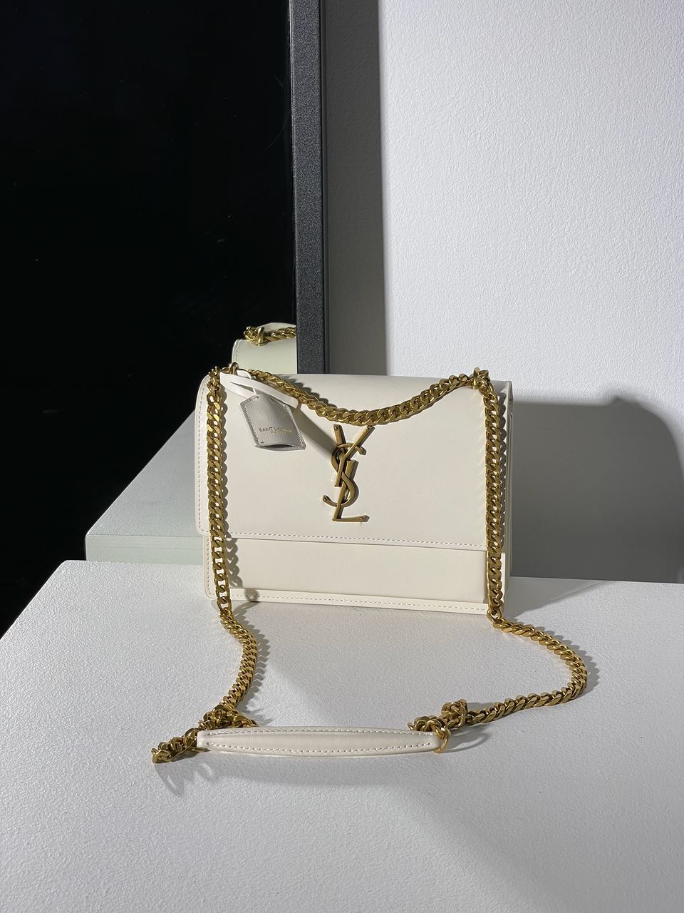 Yves Saint Laurent Medium Sunset in Smooth Leather Cream/Gold - 8