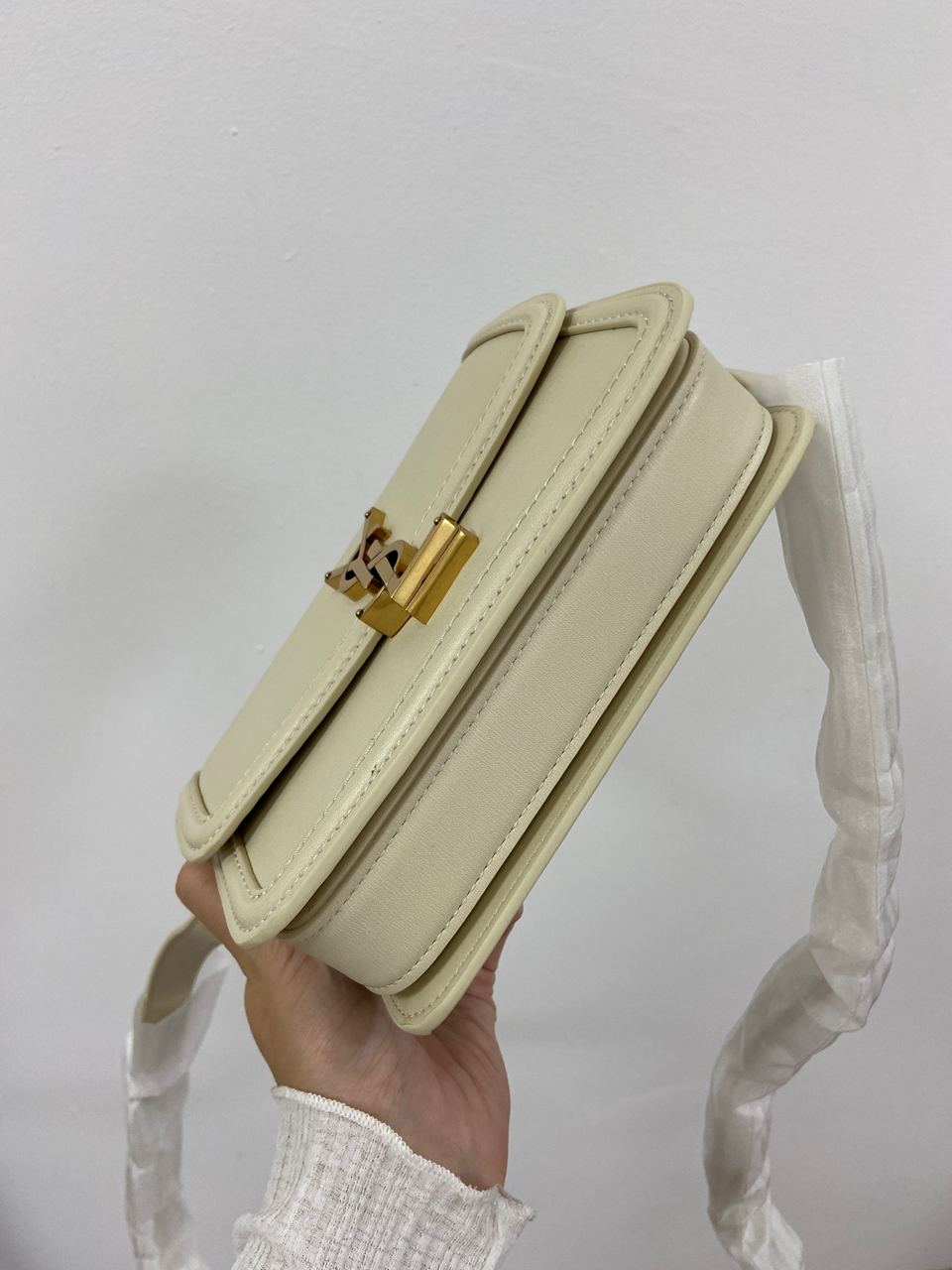 Yves Saint Laurent Small Solferino Cream - 15