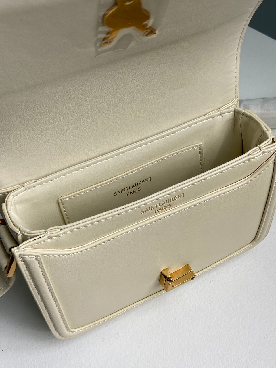 Yves Saint Laurent Small Solferino Cream - 21